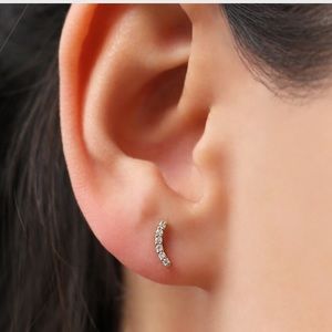Diamond curve bar stud earring/ Rose Gold Diamond bar stud earring/Diamond